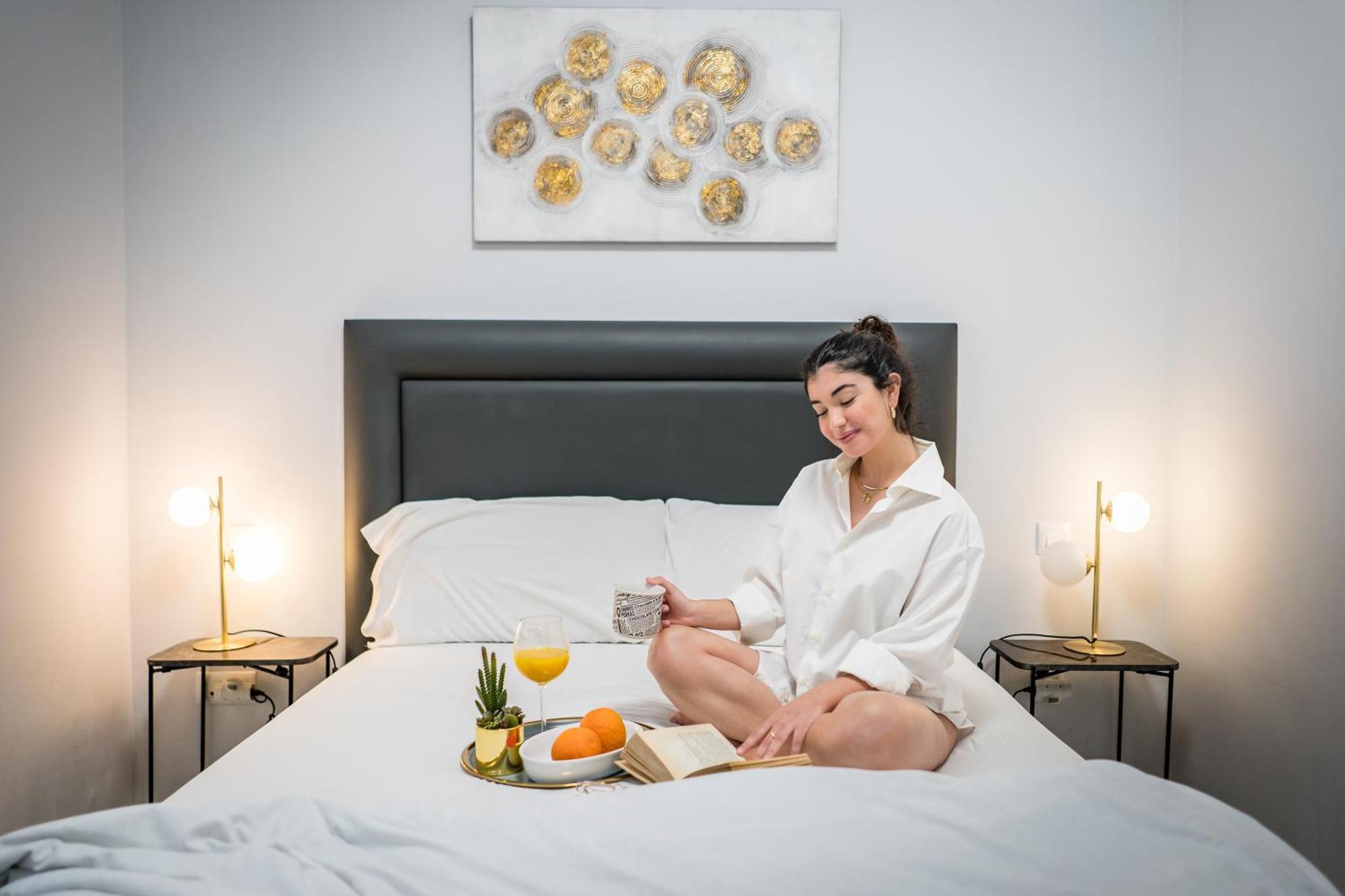 Apartamento Triana Deluxe Con Patio Privado Севілья Екстер'єр фото
